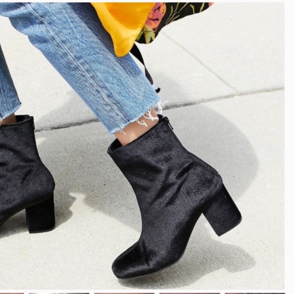FREE PEOPLE VELVET CECILE ANKLE BOOT Black 40 / 10 Boho - Picture 15 of 15